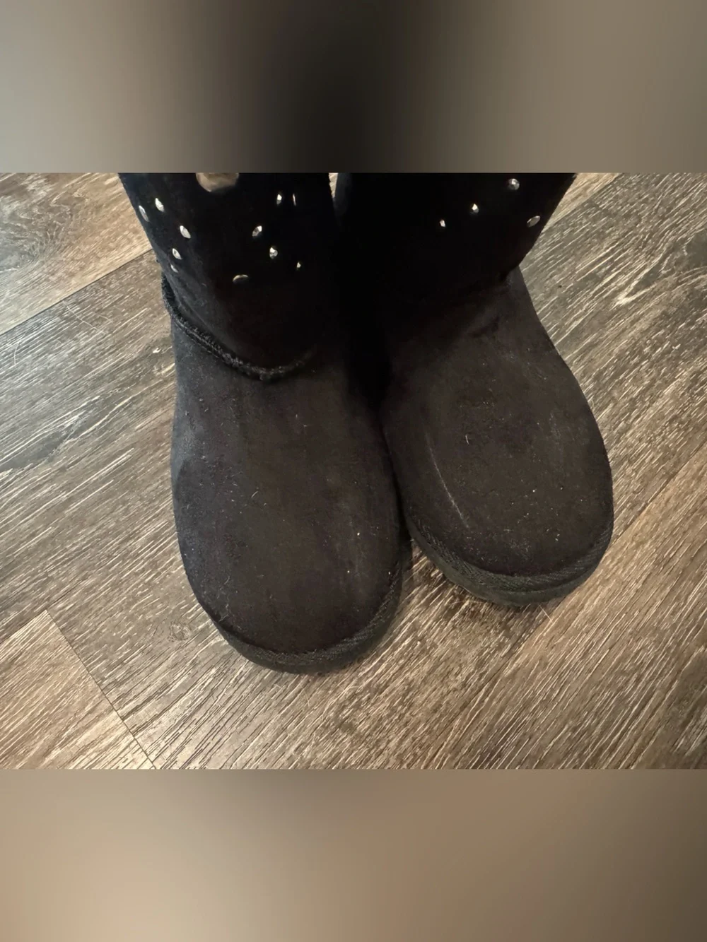 Kids Wizards of Waverly Place Black Faux Fur Boots - Kids 5.5